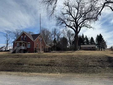 iowa farmhouse