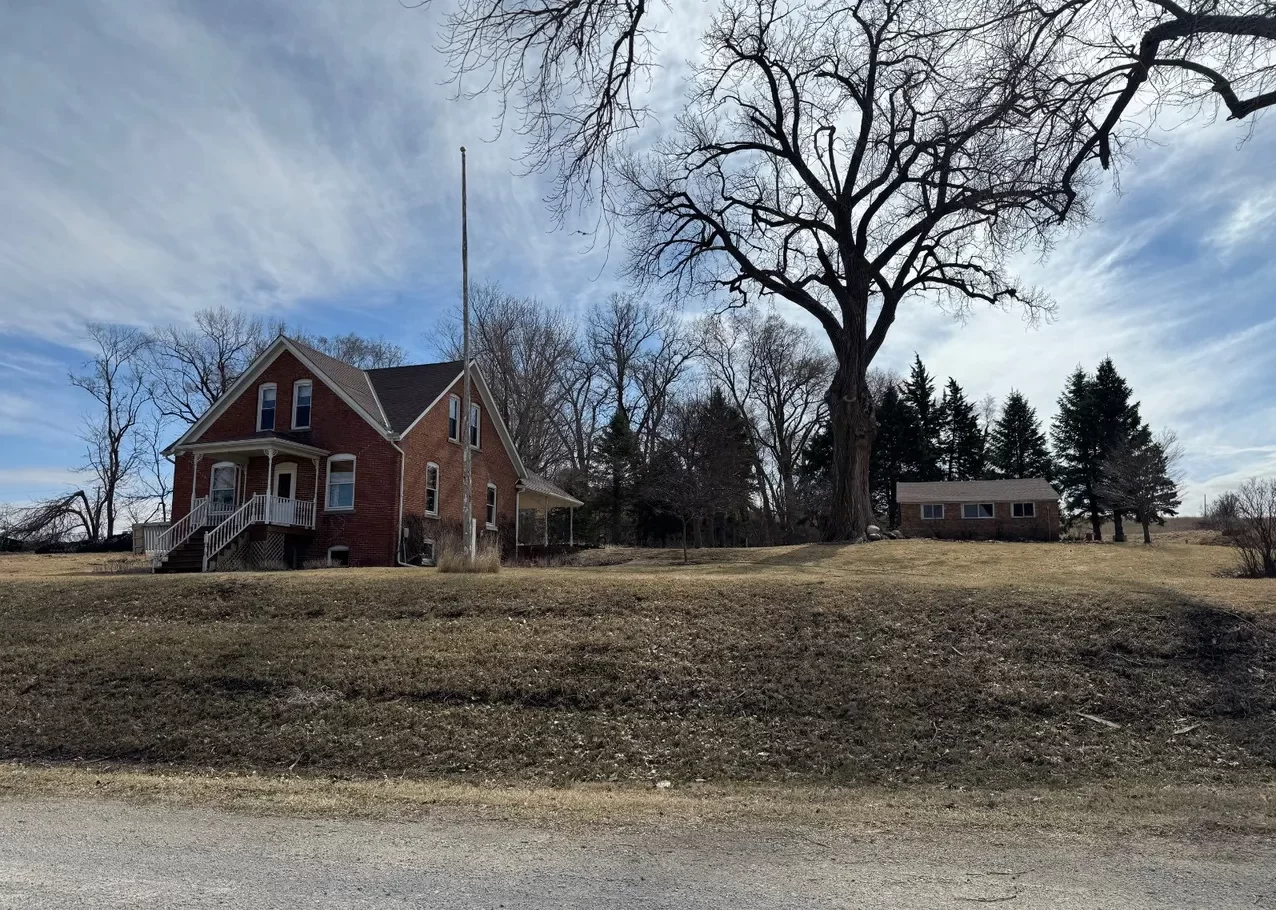 iowa farmhouse
