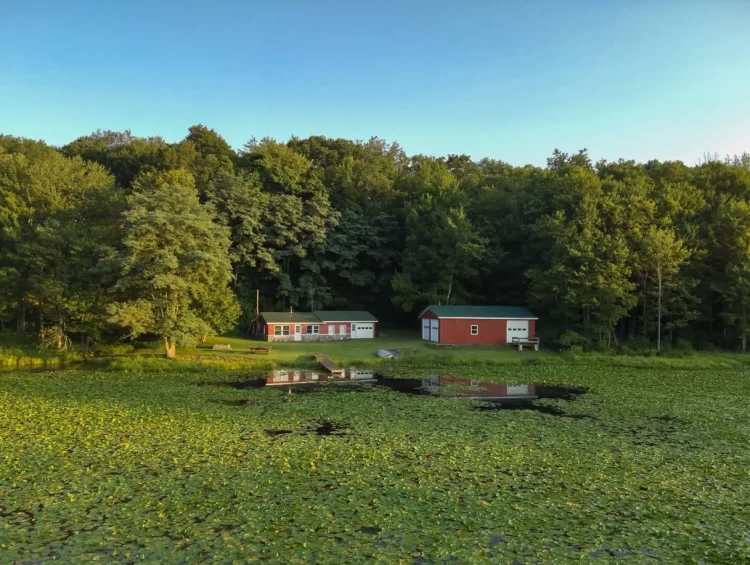 lakefront pennsylvania cabin