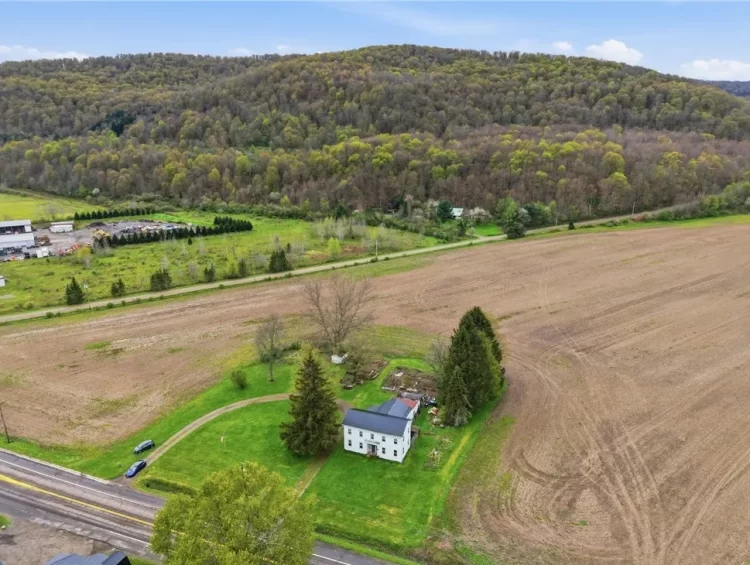 new york farmhouse