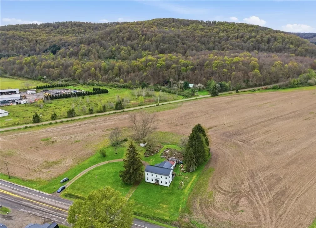 new york farmhouse