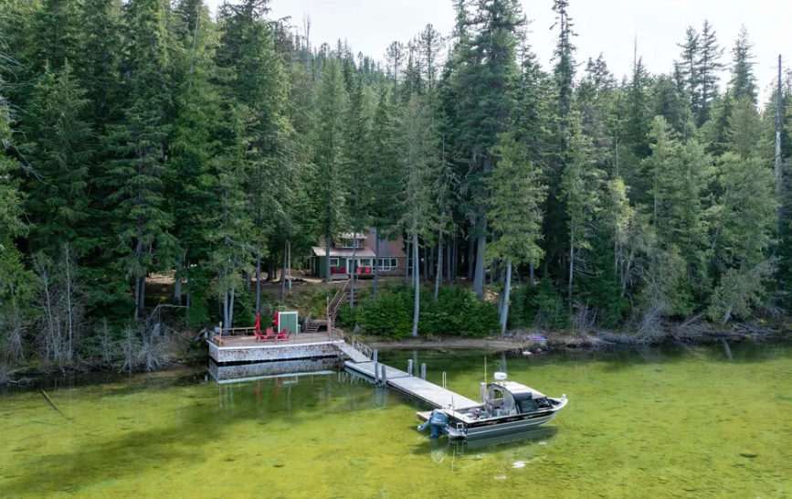 lakefront idaho home