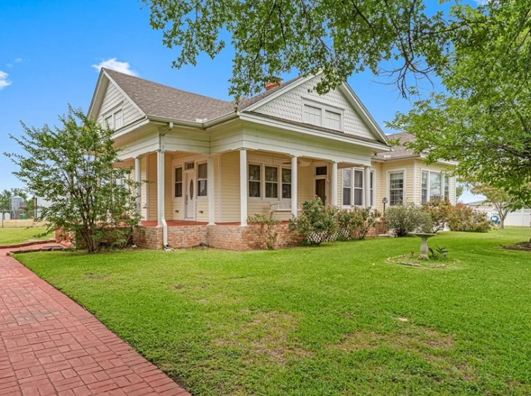 texas farmhouse
