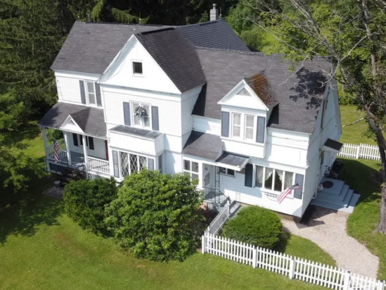 new york victorian farmhouse