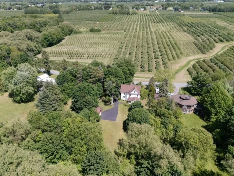 new york farmhouse