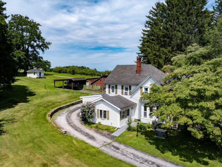 new york farmhouse